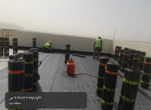 تنفيذ عزل مائي مضخات في غرف مشروع أمالا باستخدام مواد بيتومينية من شركة صالح للمقاولات